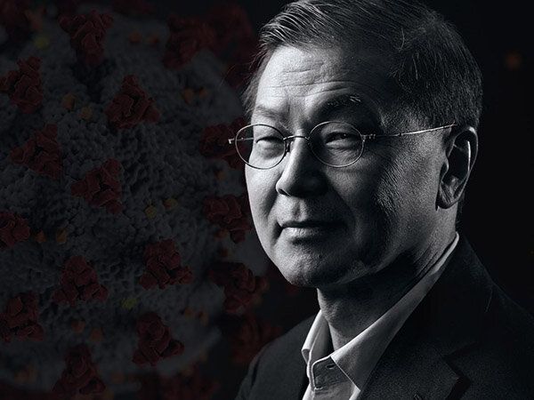 David Ho (BS ’74) Discusses Coronavirus Treatment Development on 60 Minutes